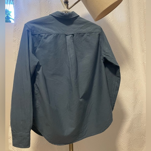 Everlane Relaxed Oxford Shirt in muted blue - Picture 3 of 7
